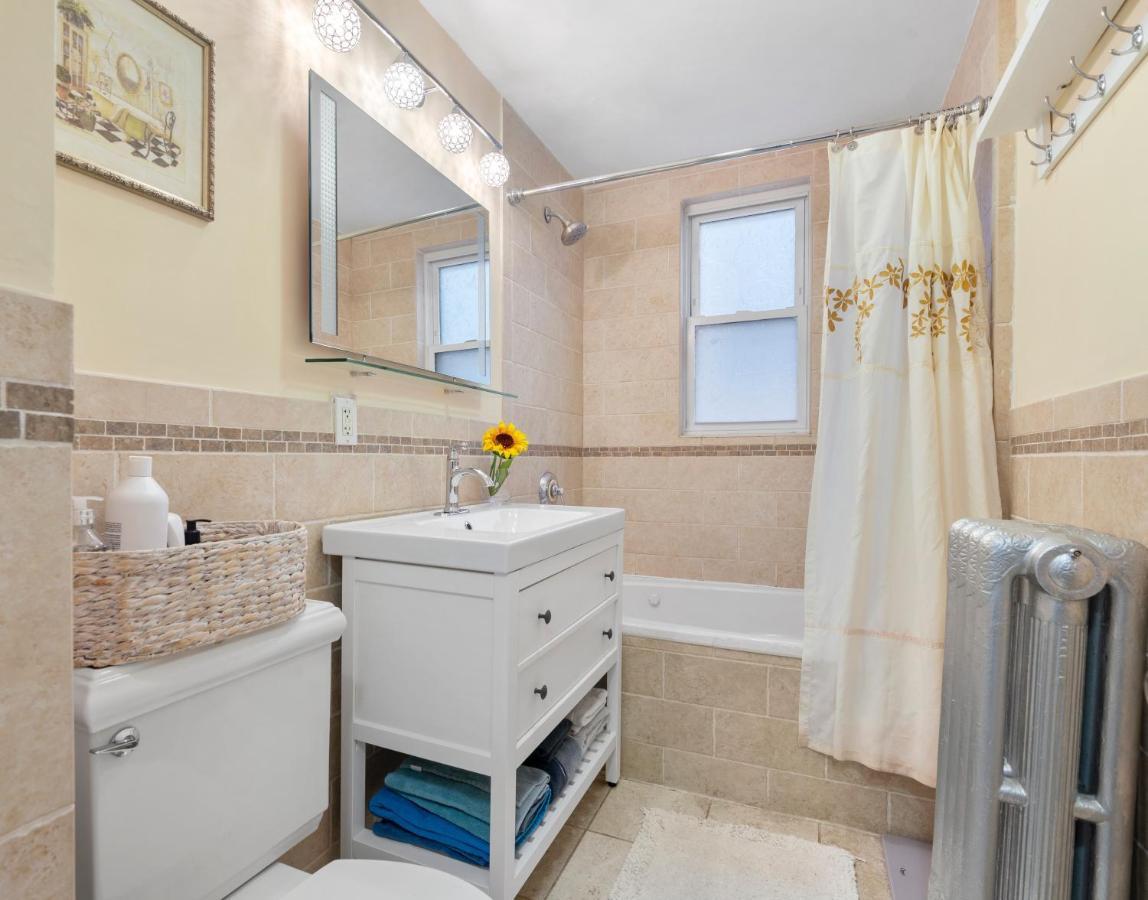 Bright & Spacious 2Br Apartment, Mins From Downtown Boston, Parking Екстериор снимка