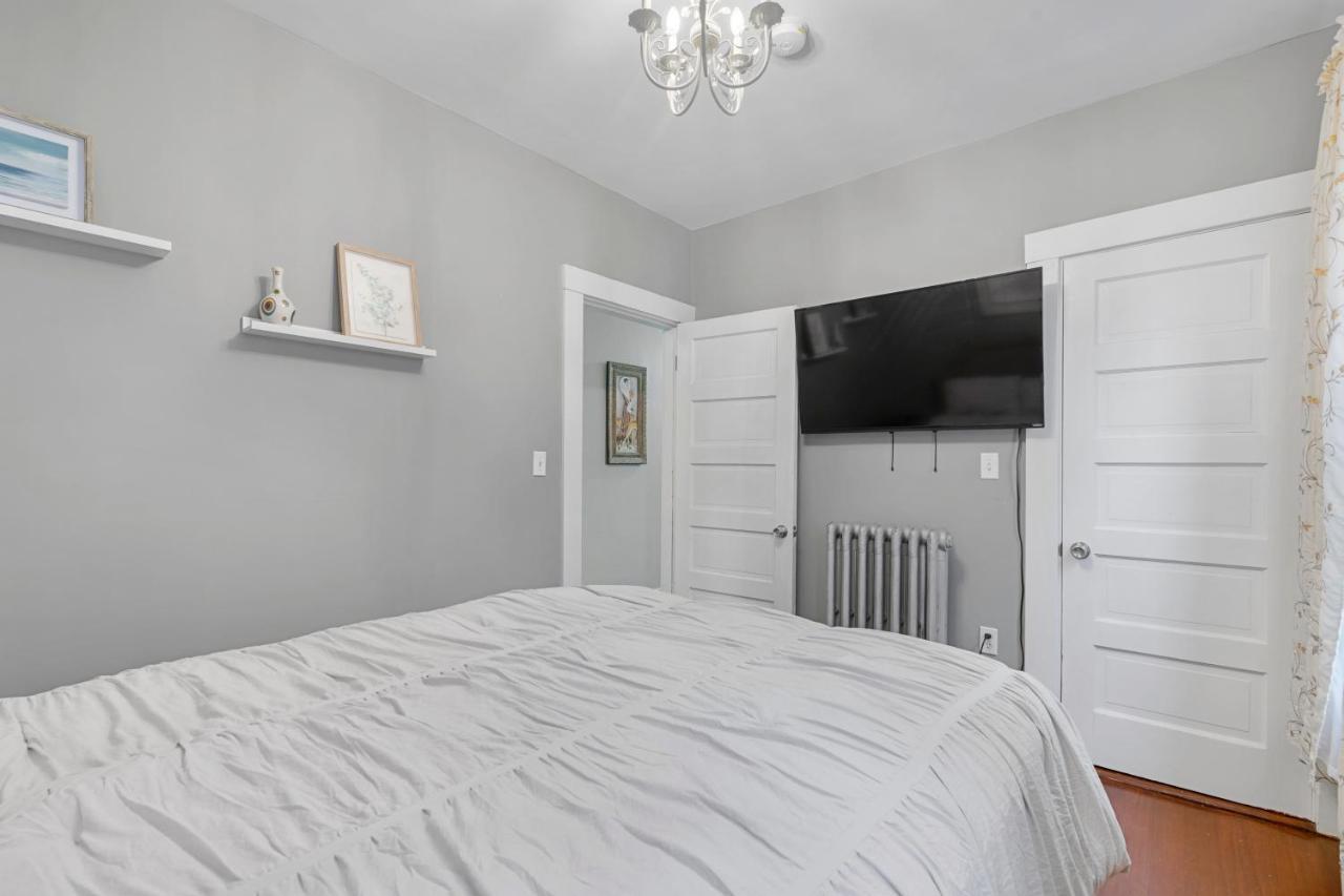 Bright & Spacious 2Br Apartment, Mins From Downtown Boston, Parking Екстериор снимка